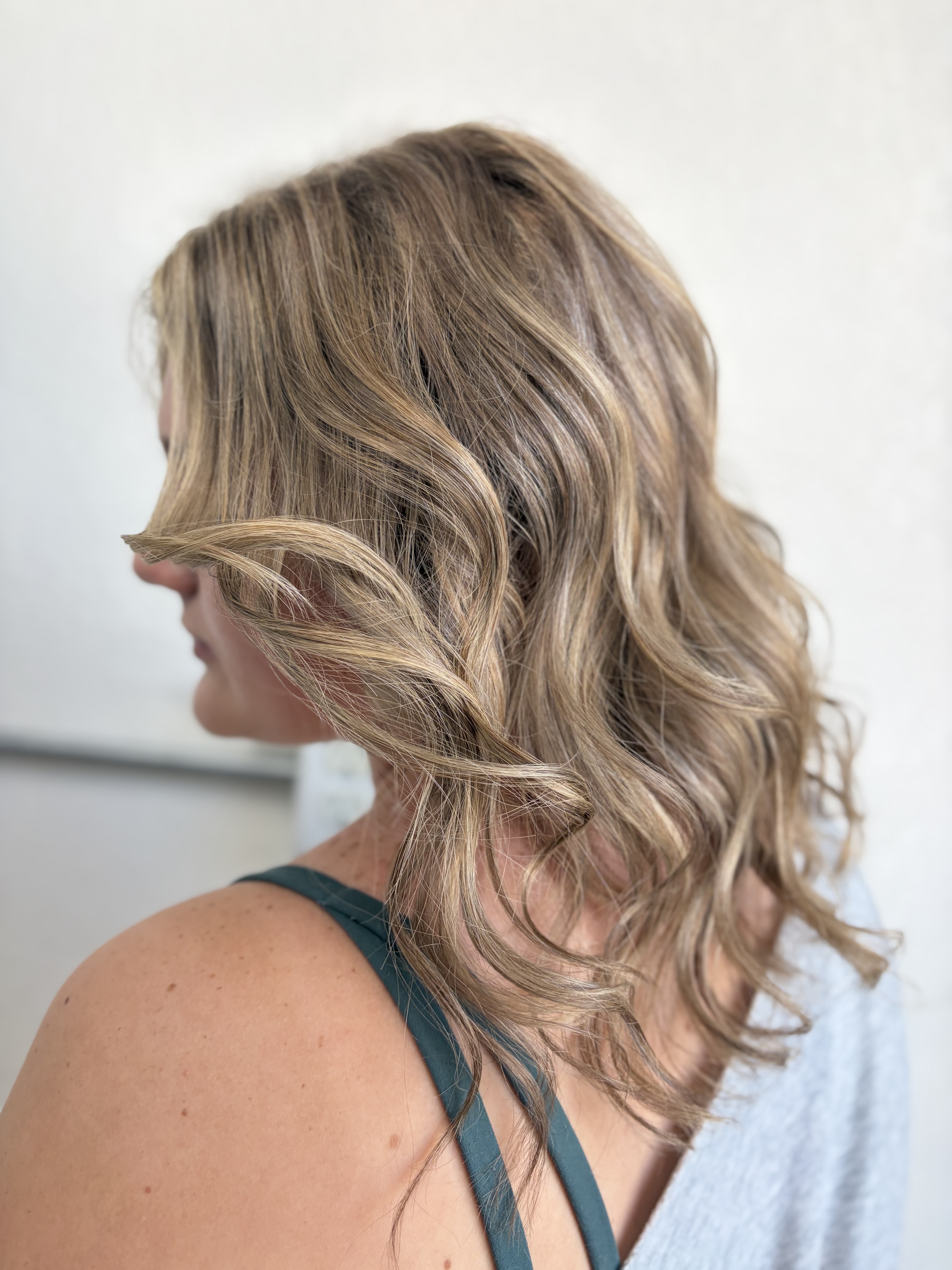 Ali's Beauty Barn photo